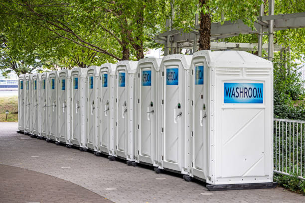 Best Restroom trailer rental cost  in Southside, AR